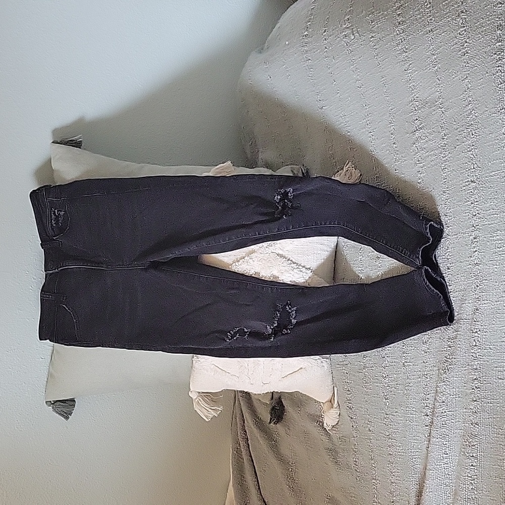 American eagle black distressed jeggings